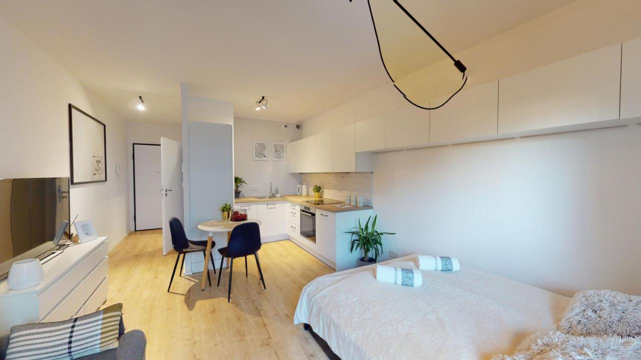 Angel Dreams By The River Walonska 15&19 Od Wroapart-Pl Breslau Exterior foto